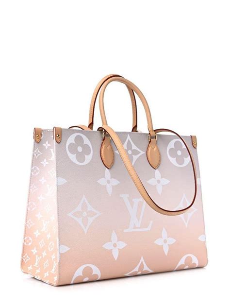 louis vuitton on the go mm size|louis vuitton onthego gm tote.